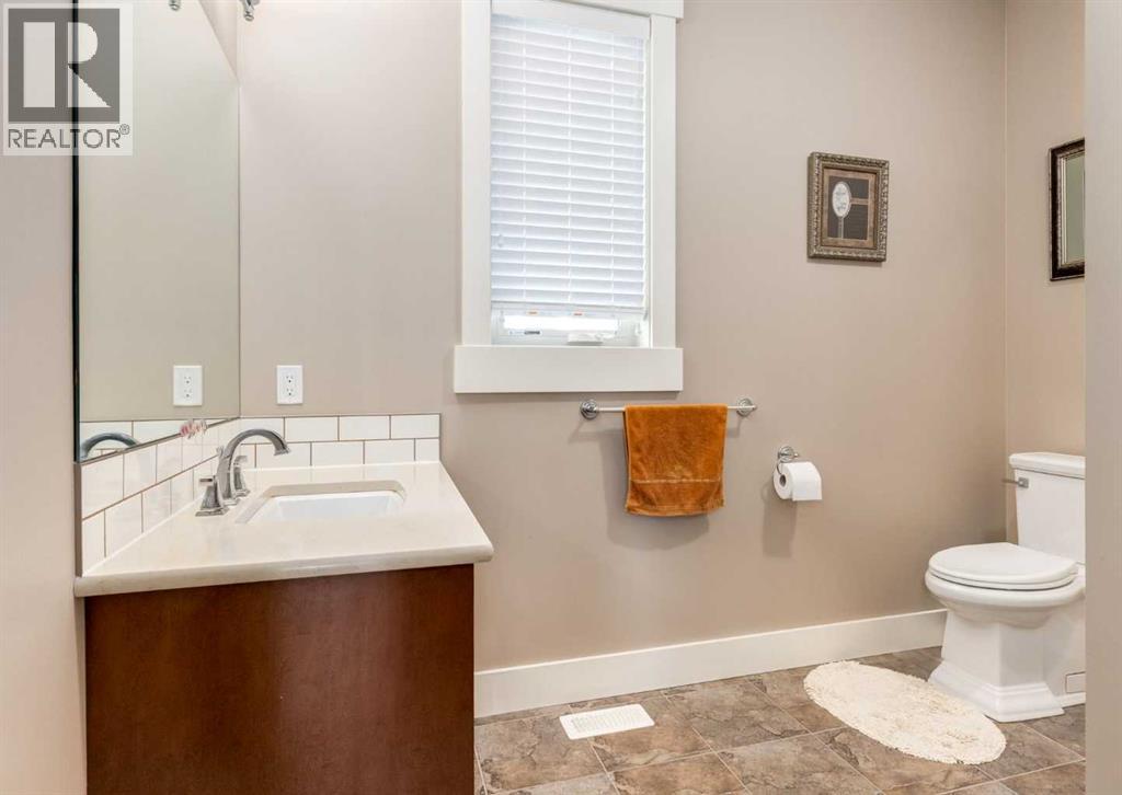72 Rockcliff Grove Nw, Calgary, Alberta  T3G 0C8 - Photo 16 - A2248548
