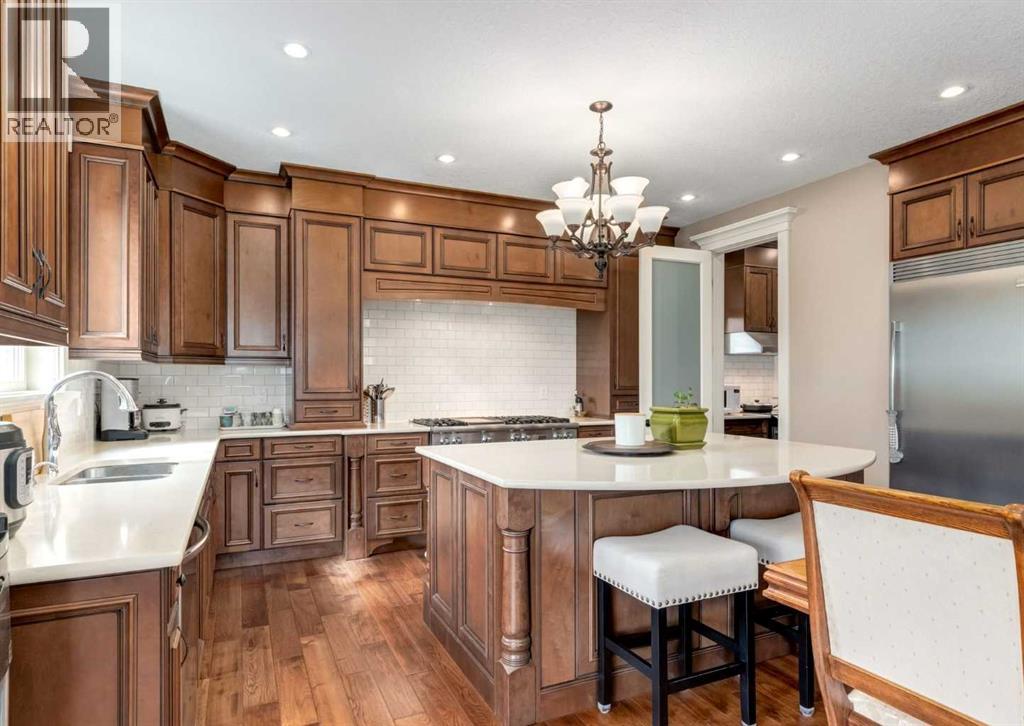 72 Rockcliff Grove Nw, Calgary, Alberta  T3G 0C8 - Photo 10 - A2248548