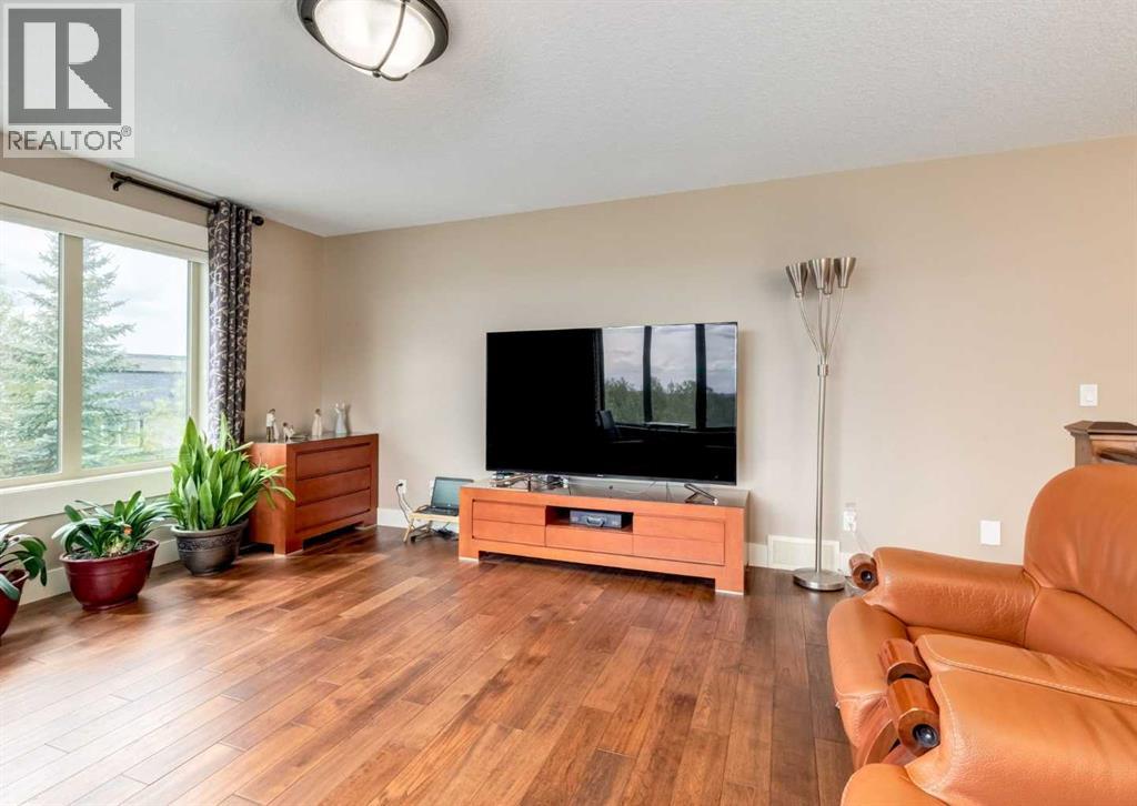72 Rockcliff Grove Nw, Calgary, Alberta  T3G 0C8 - Photo 21 - A2248548