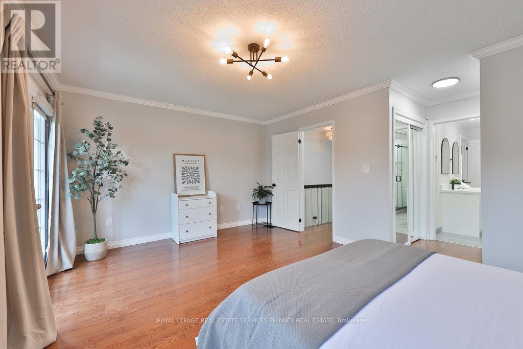 48 - 1130 Cawthra Road, Mississauga, Ontario  L5G 4V7 - Photo 17 - W12380337