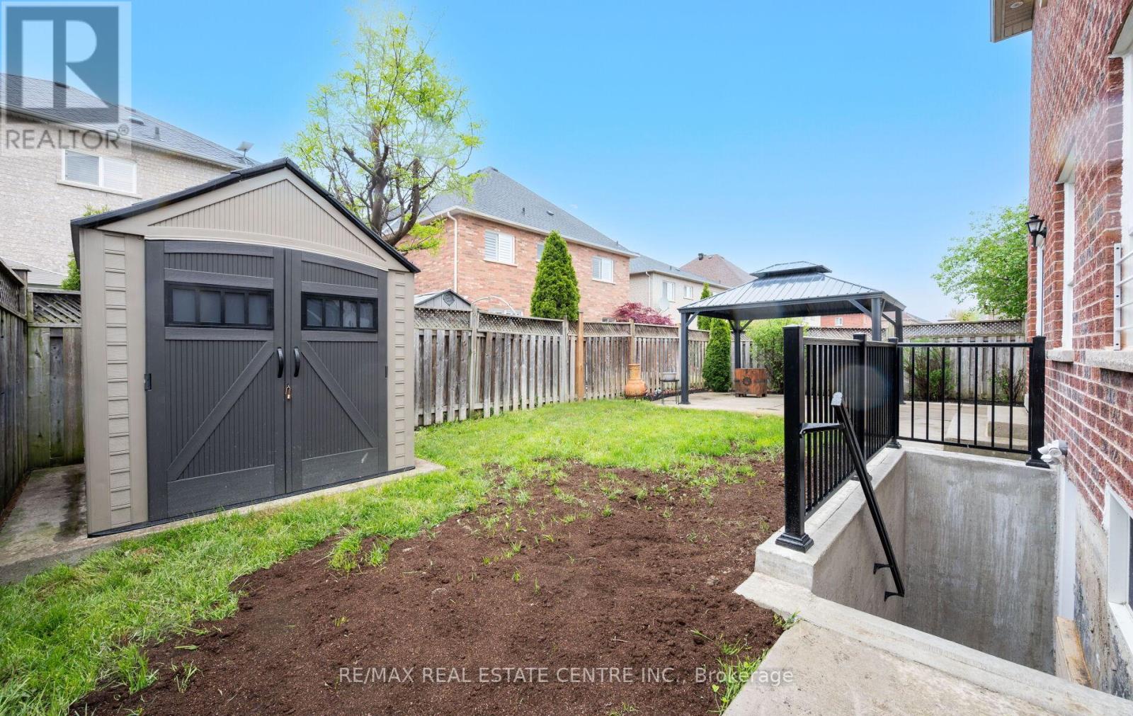 50 Amboise Crescent, Brampton, Ontario  L7A 3H2 - Photo 44 - W12380374