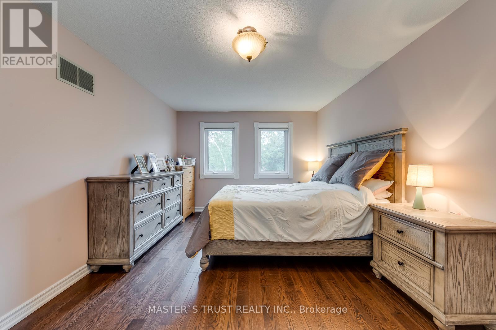5428 Edencroft Crescent, Mississauga, Ontario  L5M 4M7 - Photo 25 - W12380399