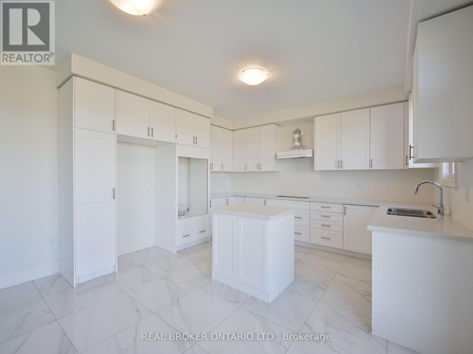 1555 Severn Drive, Milton, Ontario  L9E 1X9 - Photo 17 - W12380425