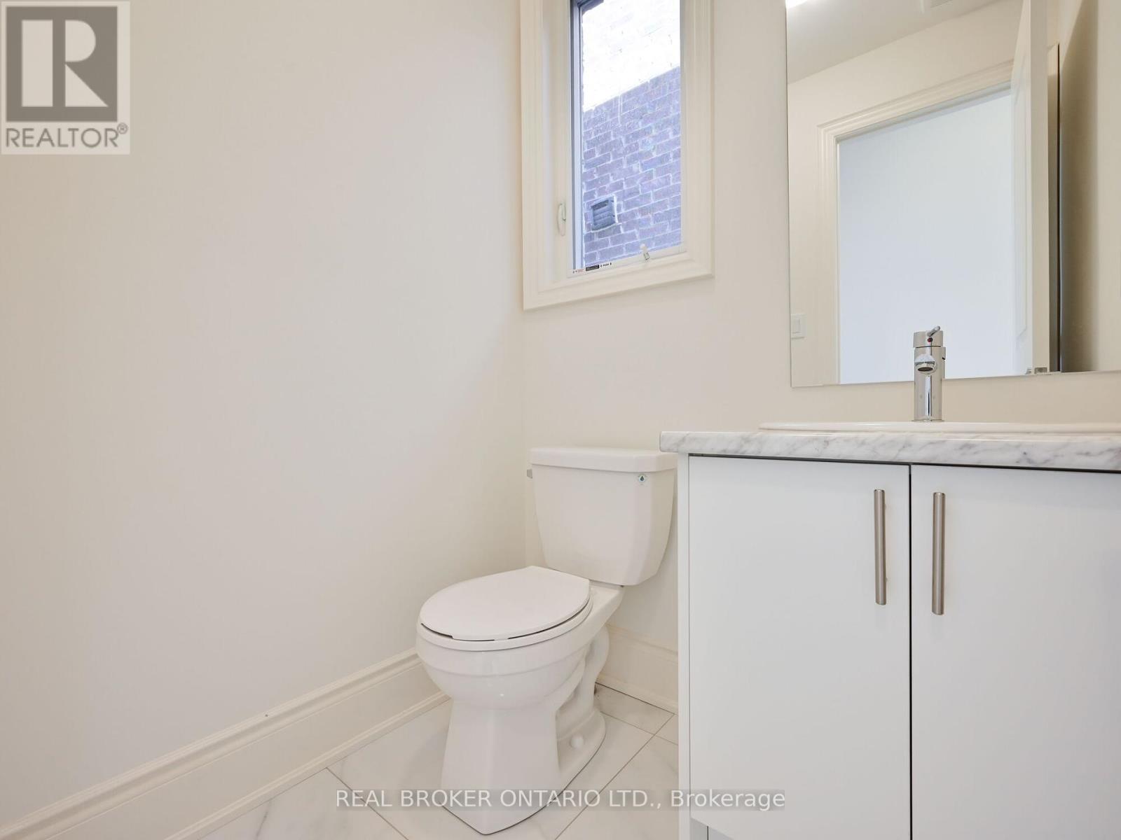1555 Severn Drive, Milton, Ontario  L9E 1X9 - Photo 23 - W12380425
