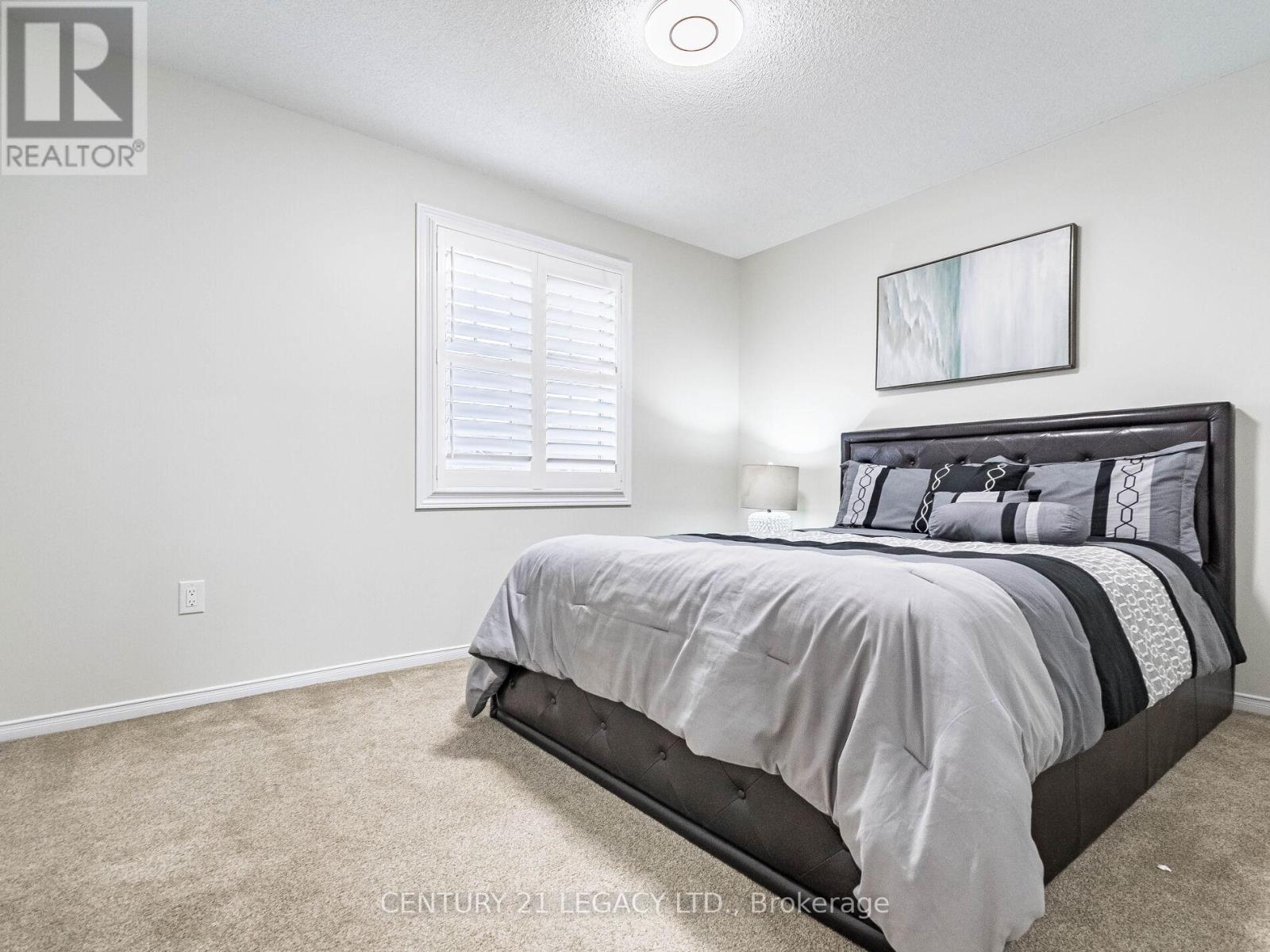 4110 Forest Run Avenue, Burlington, Ontario  L7M 4L7 - Photo 32 - W12380426
