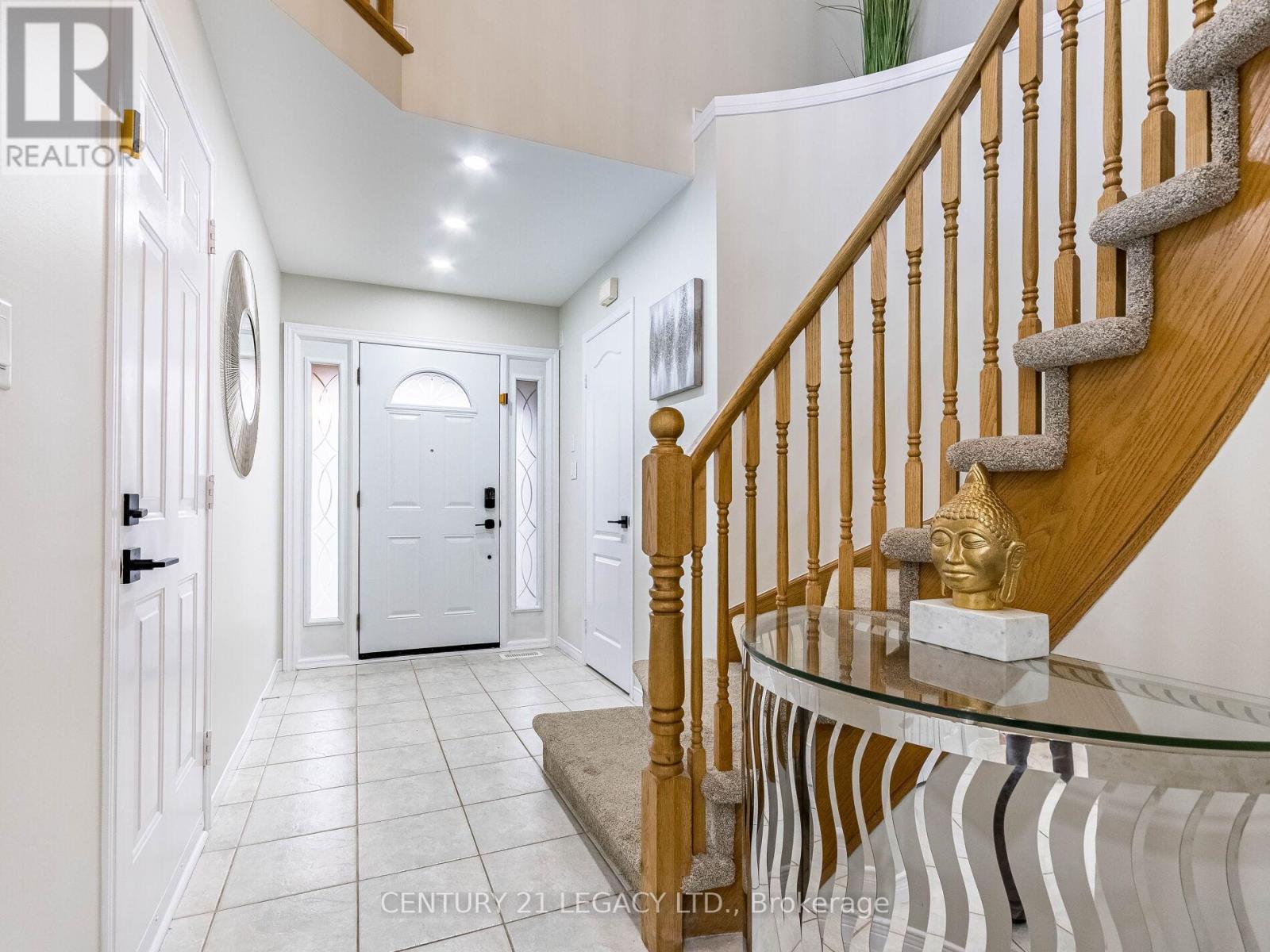 4110 Forest Run Avenue, Burlington, Ontario  L7M 4L7 - Photo 6 - W12380426
