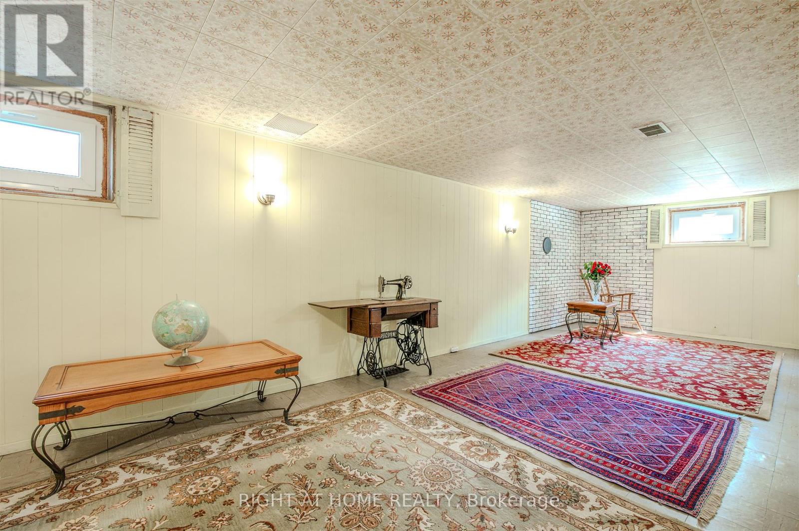 309 Rathburn Road, Toronto (Islington-City Centre West), Ontario  M9B 2L7 - Photo 25 - W12380429