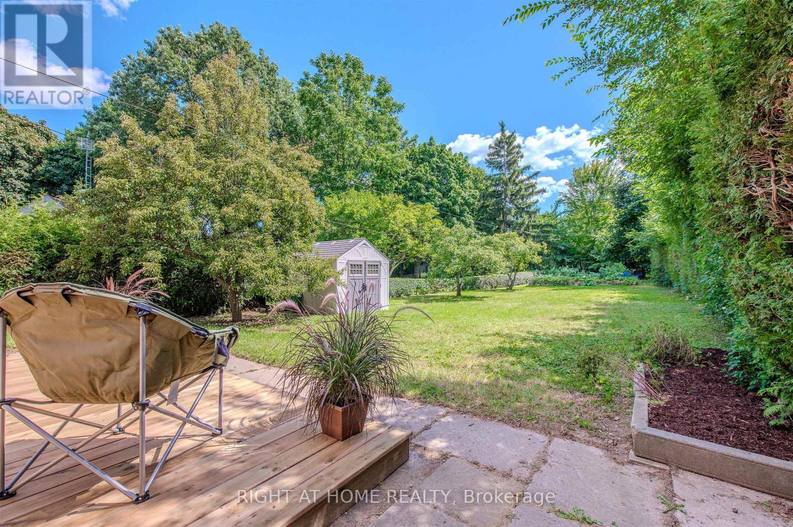 309 Rathburn Road, Toronto (Islington-City Centre West), Ontario  M9B 2L7 - Photo 27 - W12380429