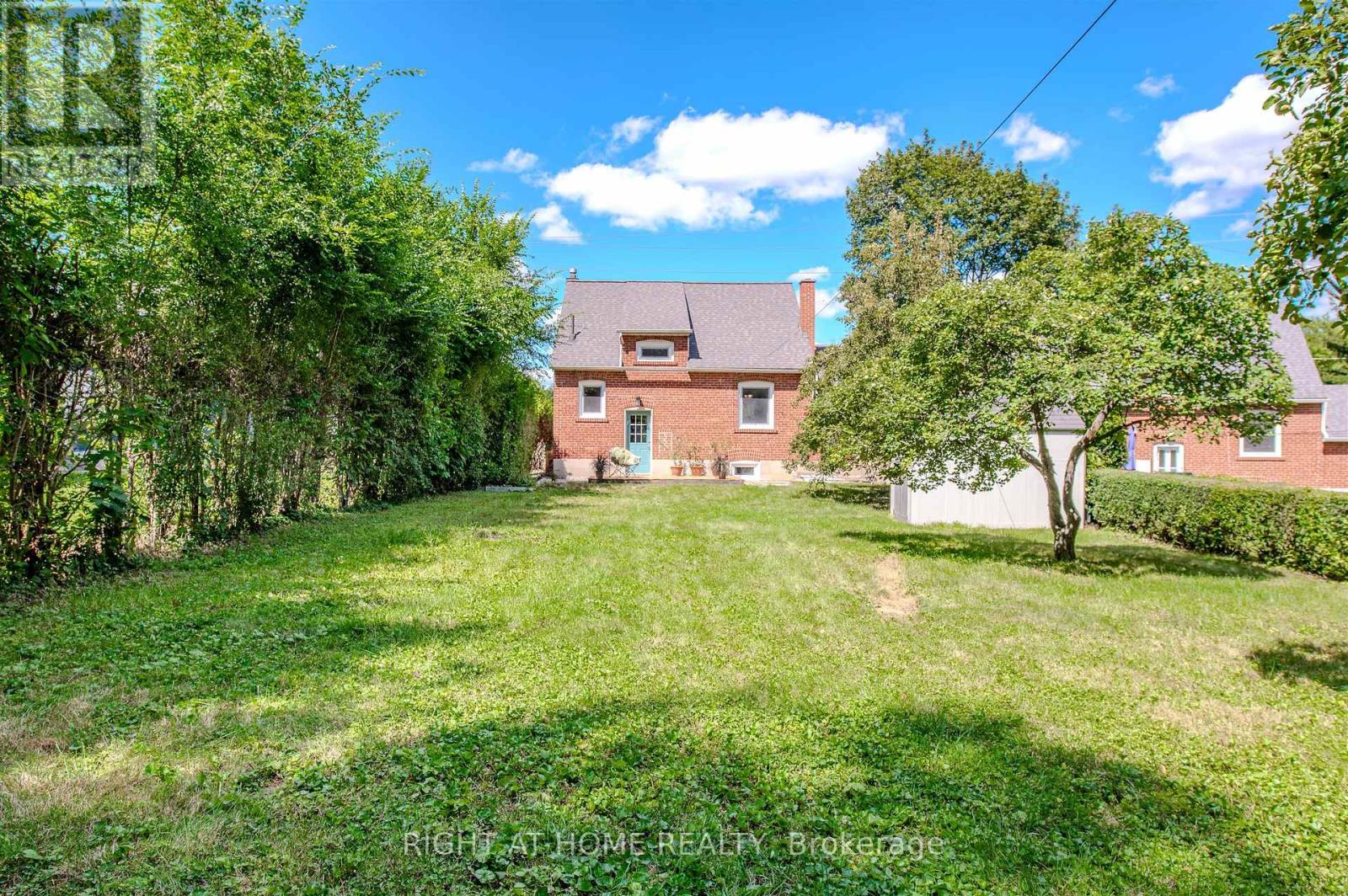 309 Rathburn Road, Toronto (Islington-City Centre West), Ontario  M9B 2L7 - Photo 29 - W12380429