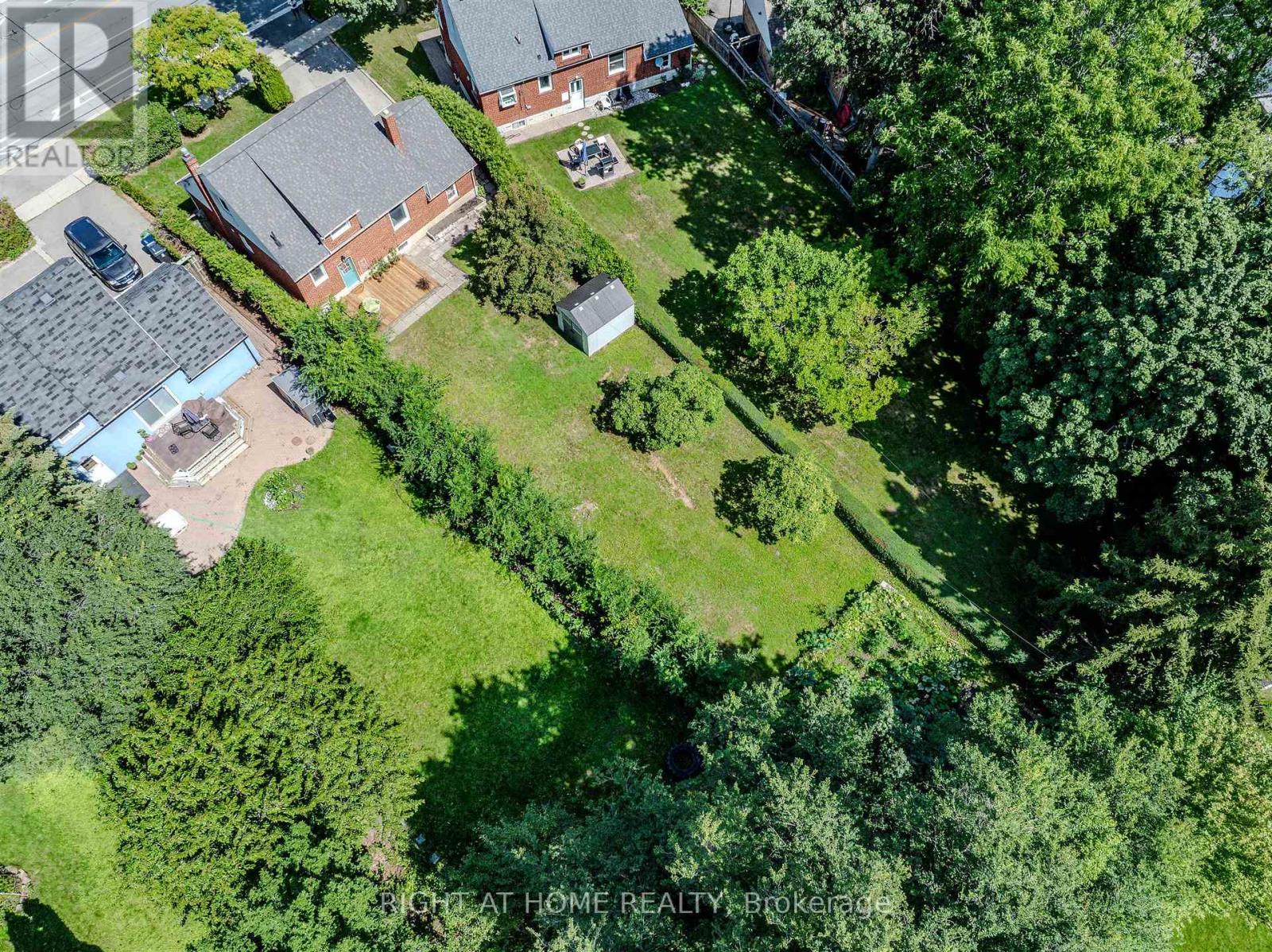 309 Rathburn Road, Toronto (Islington-City Centre West), Ontario  M9B 2L7 - Photo 31 - W12380429