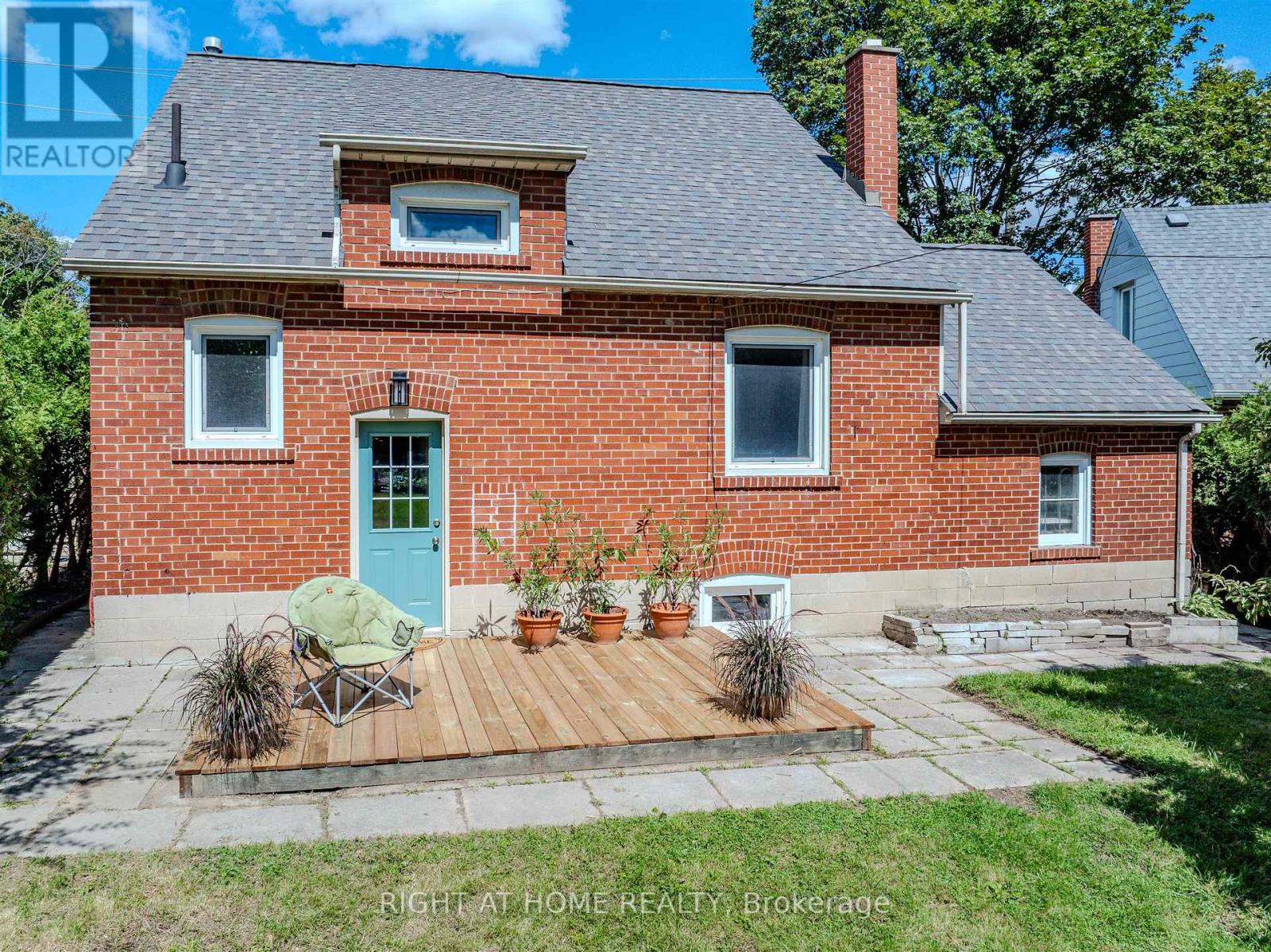 309 Rathburn Road, Toronto (Islington-City Centre West), Ontario  M9B 2L7 - Photo 36 - W12380429