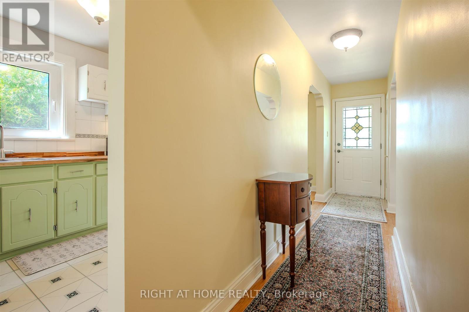 309 Rathburn Road, Toronto (Islington-City Centre West), Ontario  M9B 2L7 - Photo 5 - W12380429