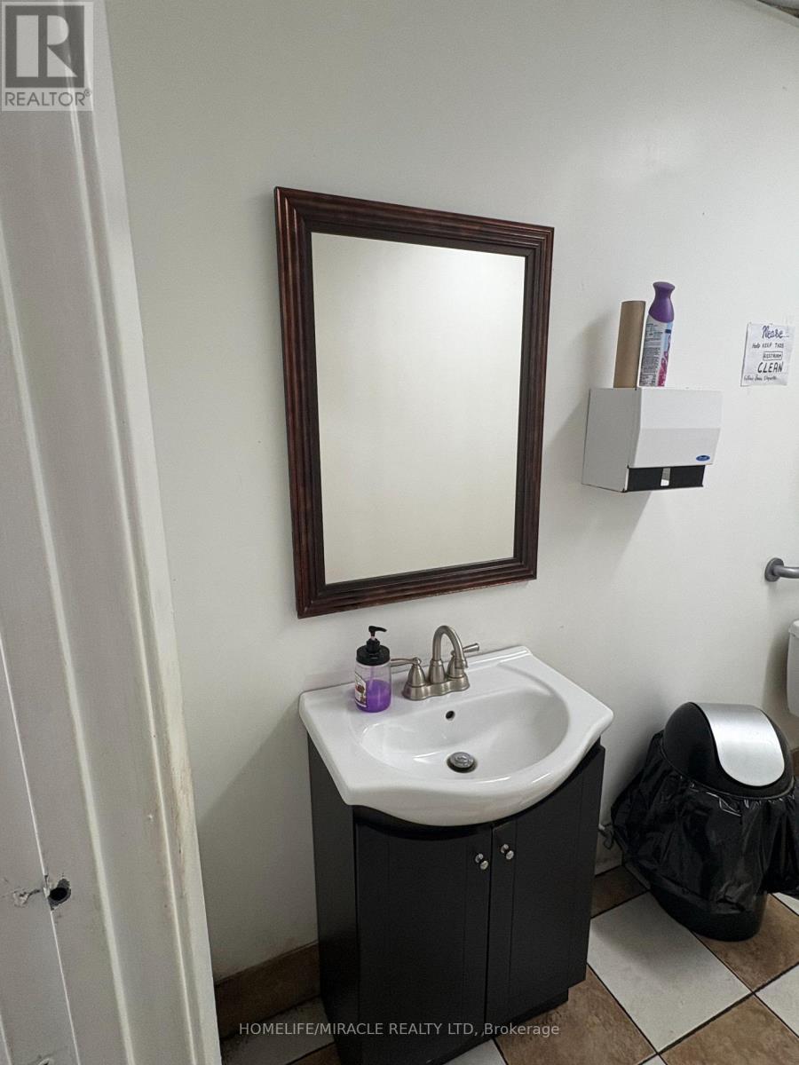 6 - 1900 Lakeshore Road W, Mississauga (Clarkson), Ontario  L5J 1J7 - Photo 15 - W12380465