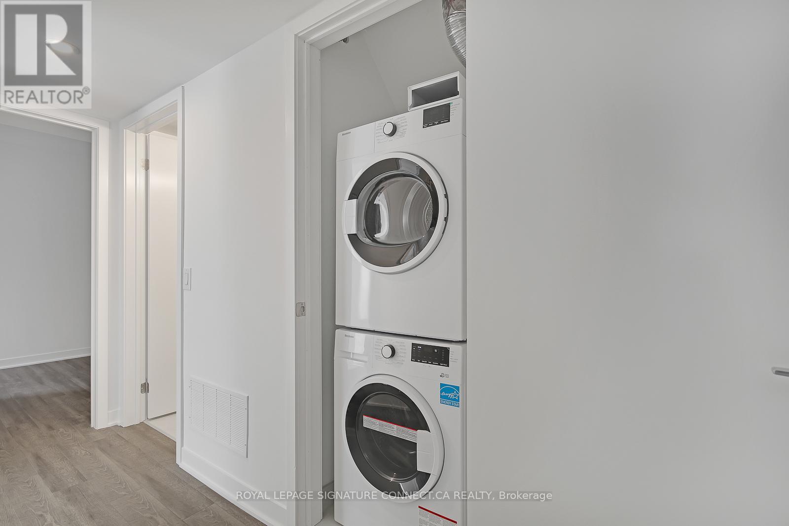20 - 20 Ed Clark Gardens, Toronto, Ontario  M6N 0B5 - Photo 24 - W12380476