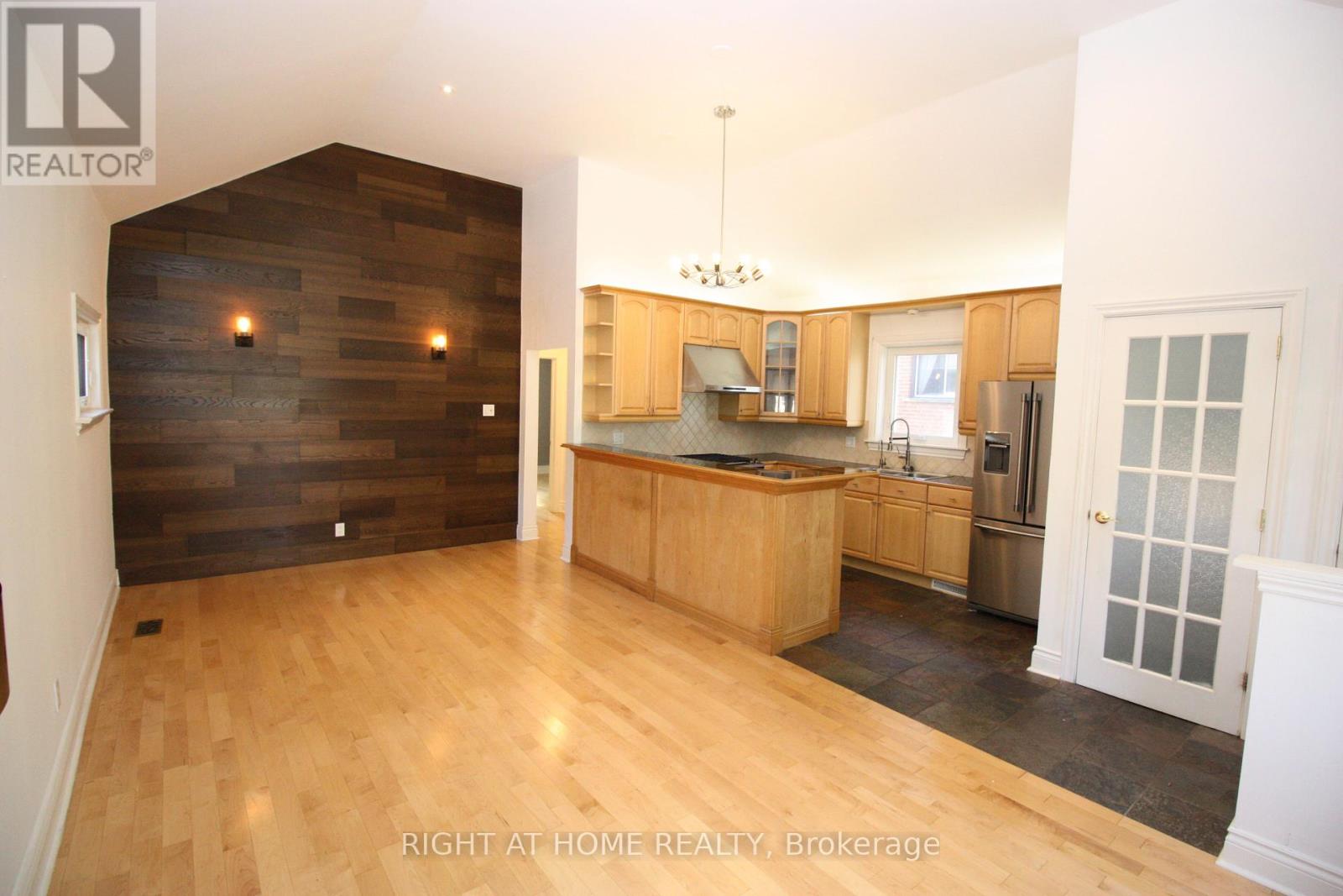 Property at 479 RIMILTON AVENUE image 2