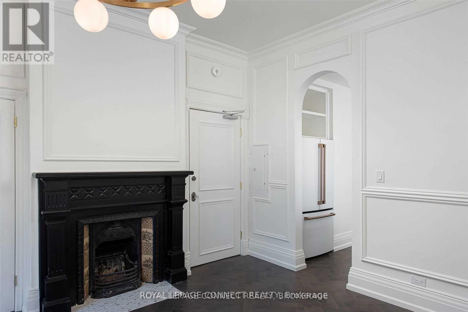 2 - 178 High Park Avenue, Toronto, Ontario  M6P 2S4 - Photo 2 - W12380516