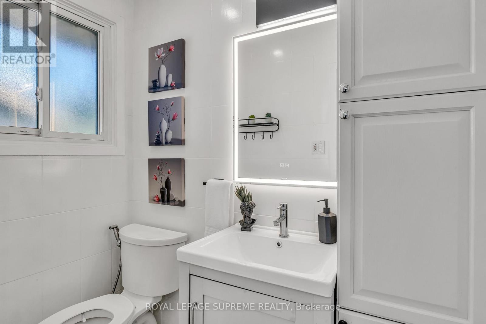 3572 Beechollow Crescent, Mississauga, Ontario  L4Y 3T2 - Photo 22 - W12380536