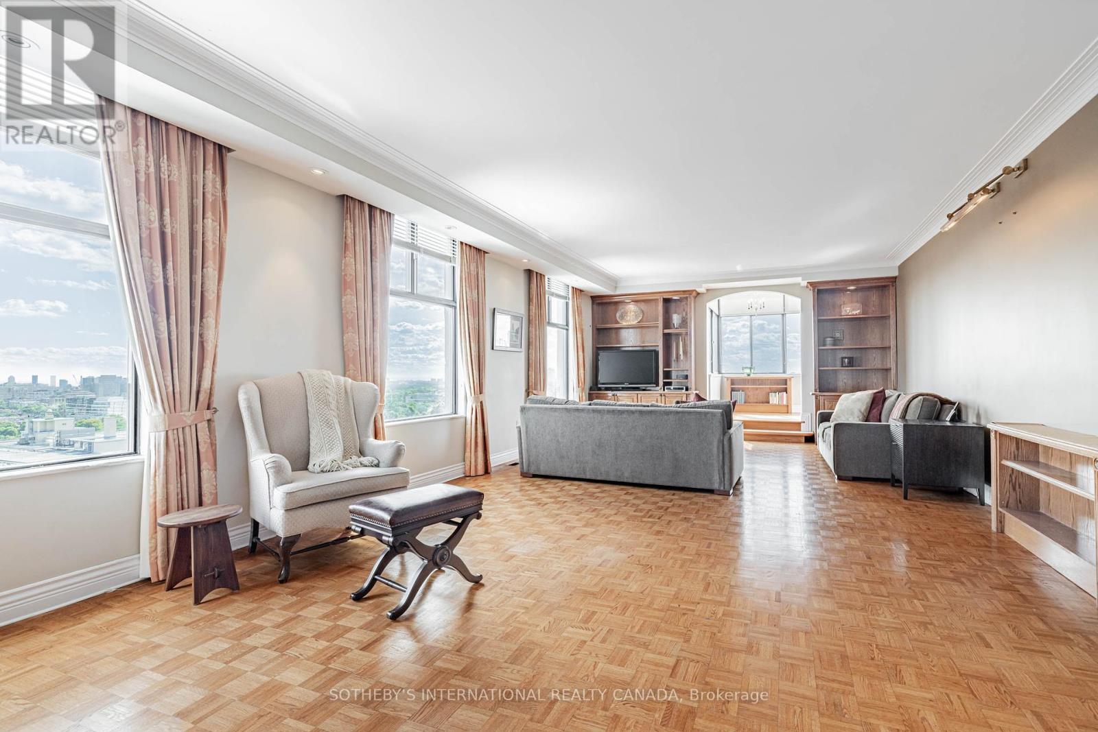 13 - 423 Avenue Road, Toronto, Ontario  M4V 2H7 - Photo 10 - C12375560