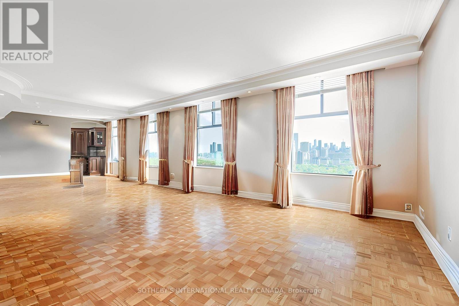 13 - 423 Avenue Road, Toronto, Ontario  M4V 2H7 - Photo 7 - C12375560