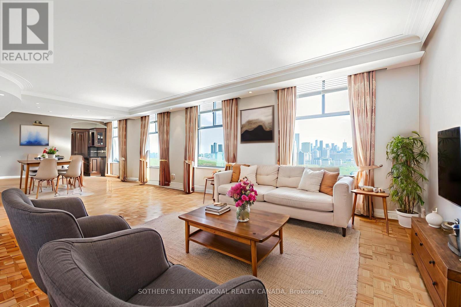 13 - 423 Avenue Road, Toronto, Ontario  M4V 2H7 - Photo 6 - C12375560
