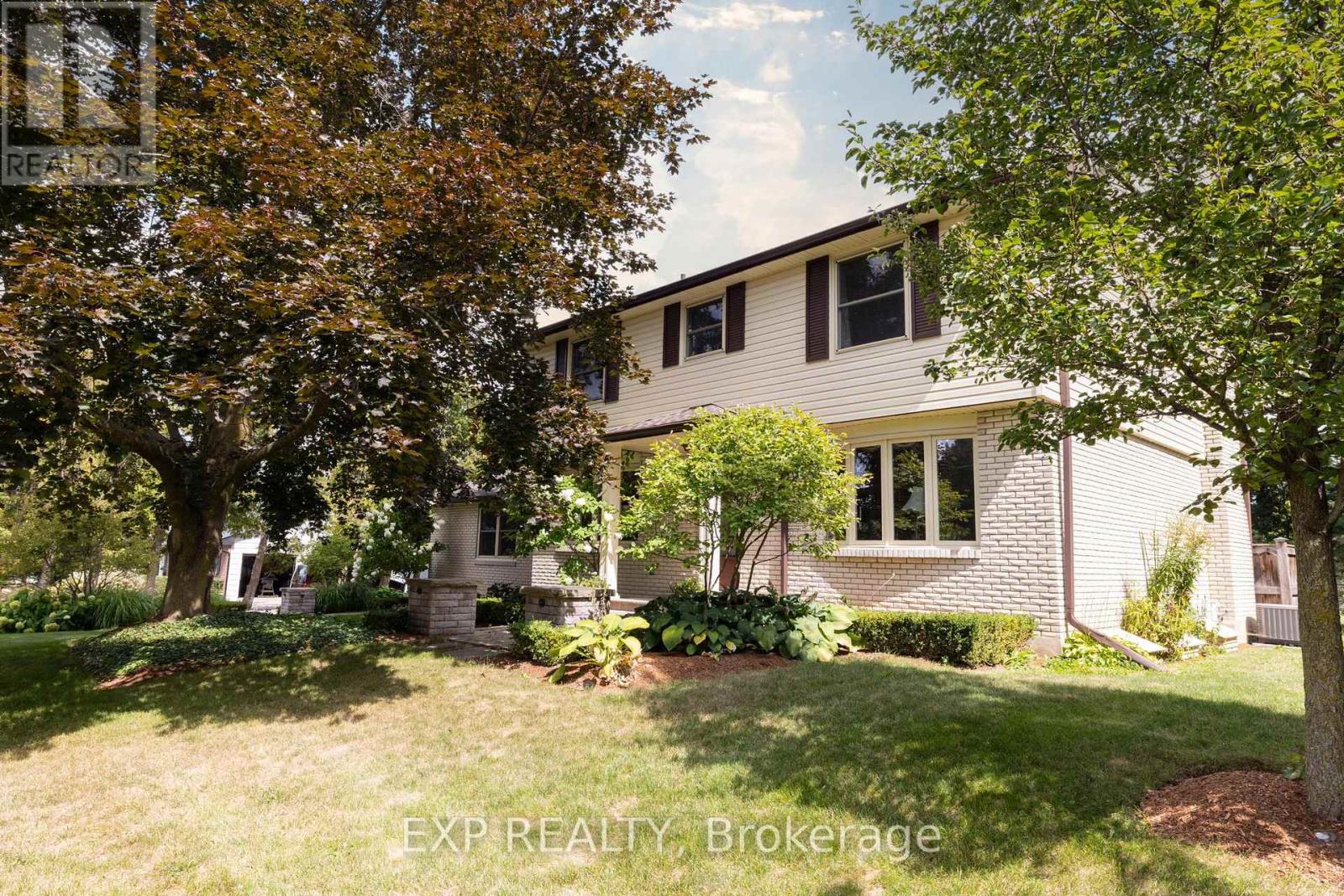 36 Marquette Drive, Kitchener, Ontario  N2P 2H3 - Photo 6 - X12380299