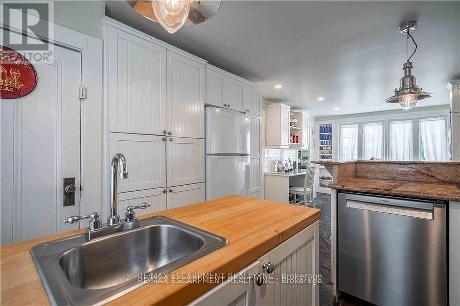 99 Argyle Street N, Haldimand, Ontario  N3W 1B8 - Photo 15 - X12380517
