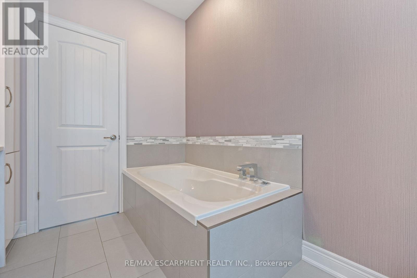 238 Schooner Drive, Norfolk, Ontario  N0A 1N3 - Photo 20 - X12380532