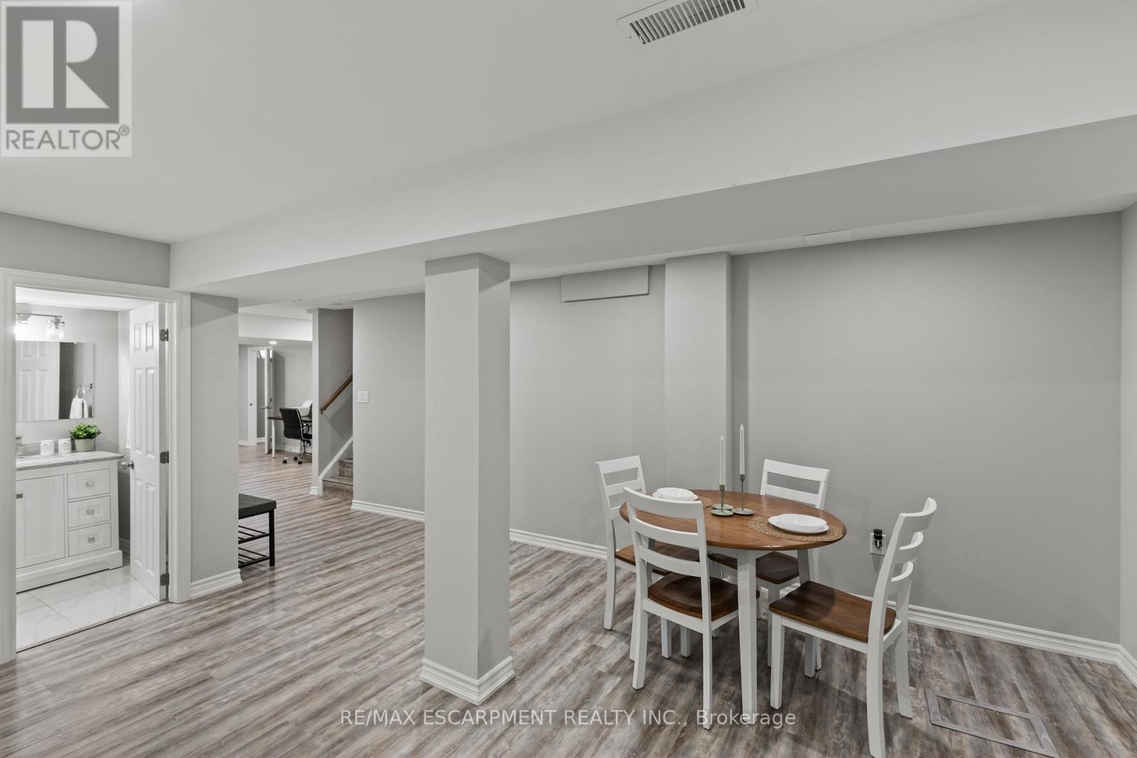 62 Esther Crescent, Thorold, Ontario  L3B 0G2 - Photo 39 - X12380535