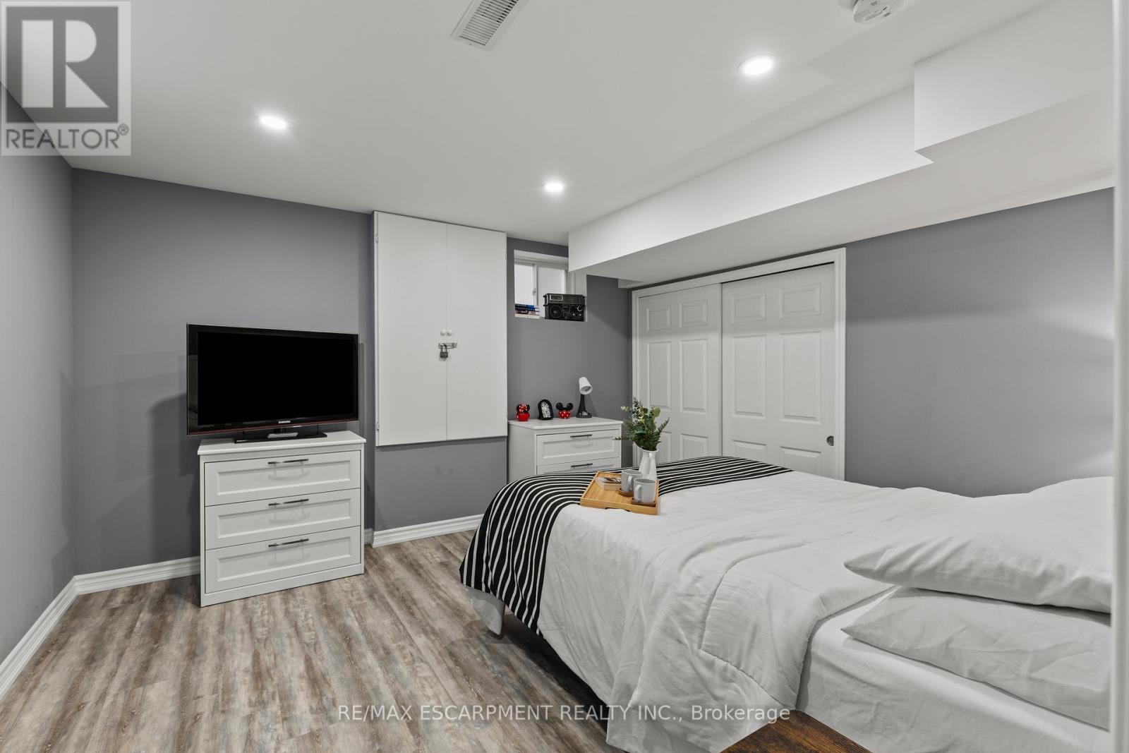 62 Esther Crescent, Thorold, Ontario  L3B 0G2 - Photo 40 - X12380535