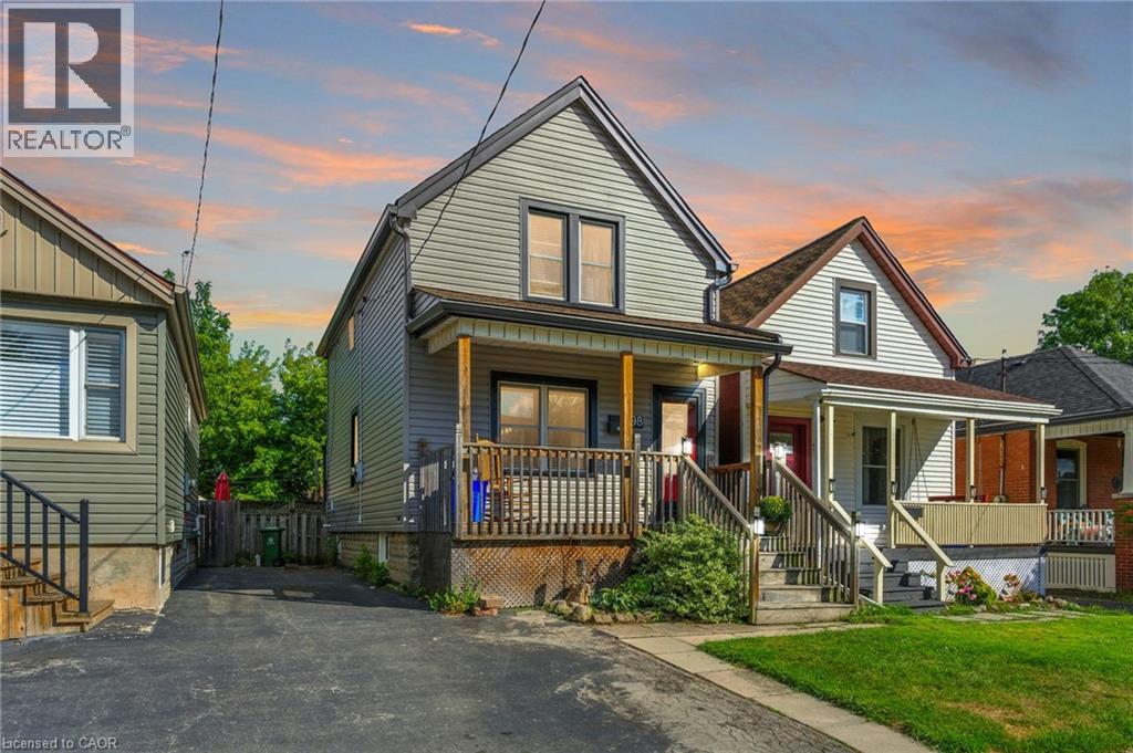 98 TUXEDO Avenue N, Hamilton, Ontario