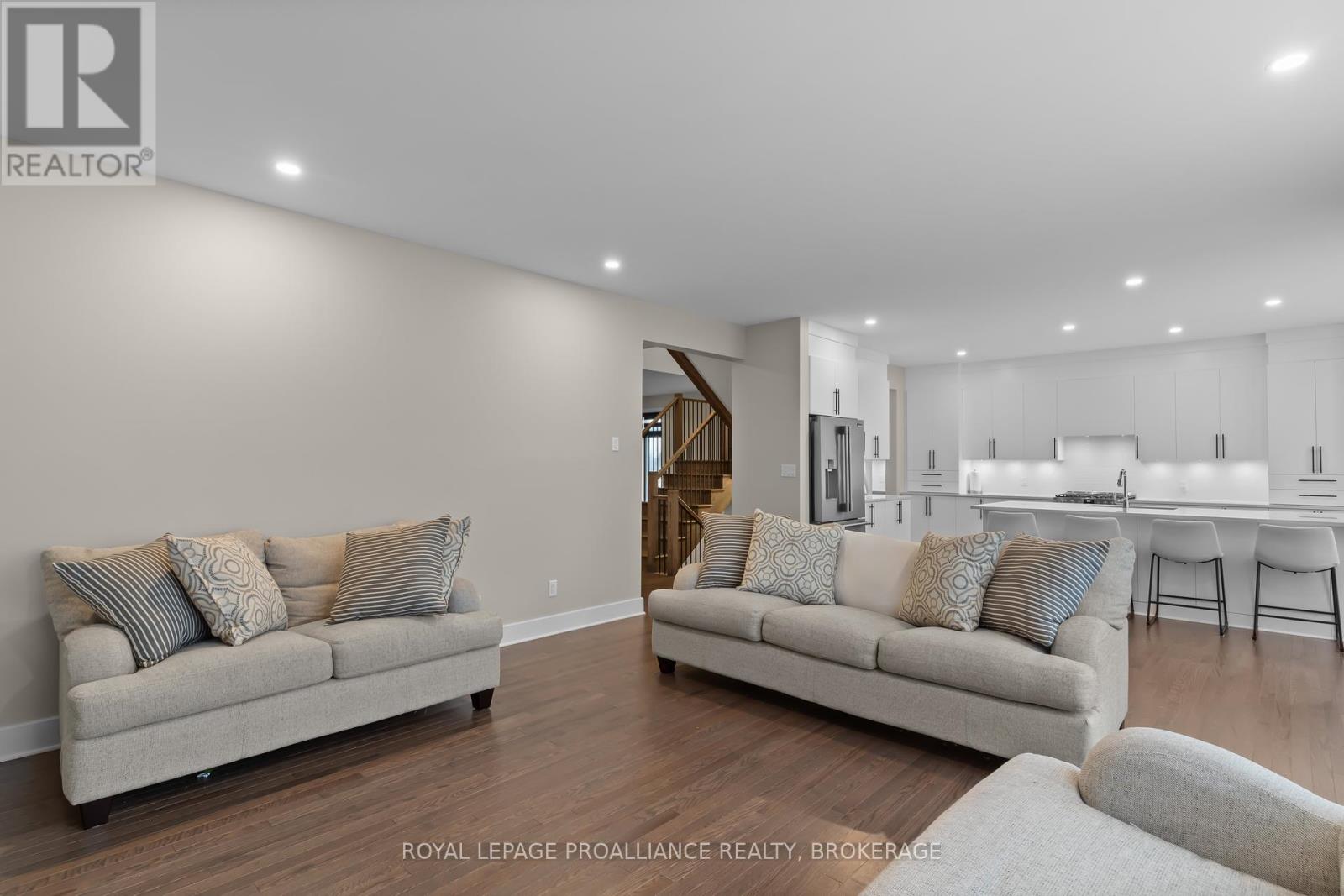 1601 Willow Court, Kingston, Ontario  K7P 0S6 - Photo 14 - X12380859
