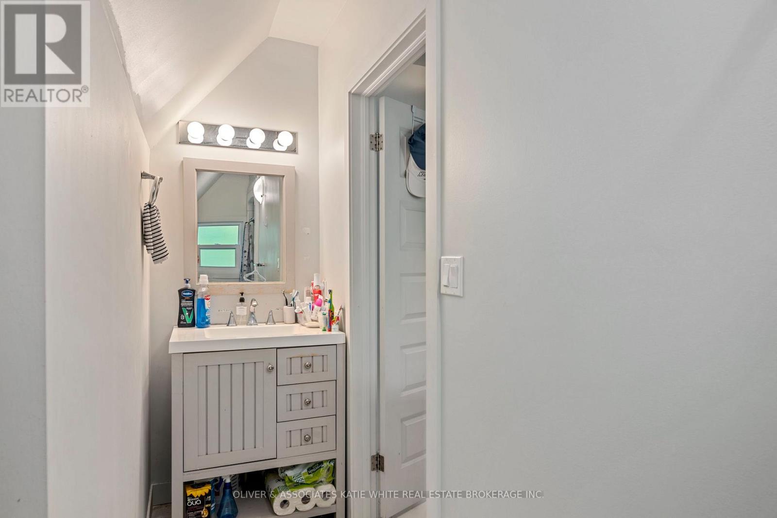 452 South Street, London East (East K), Ontario  N6B 1C2 - Photo 22 - X12380719
