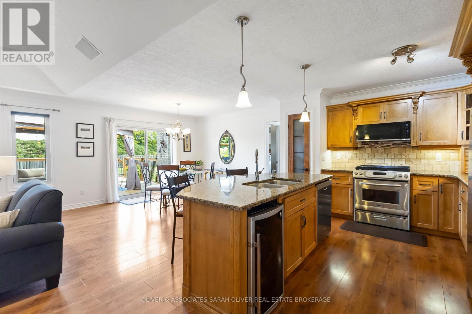 18 Highland Street, Middlesex Centre, Ontario  N0L 1E0 - Photo 10 - X12380748