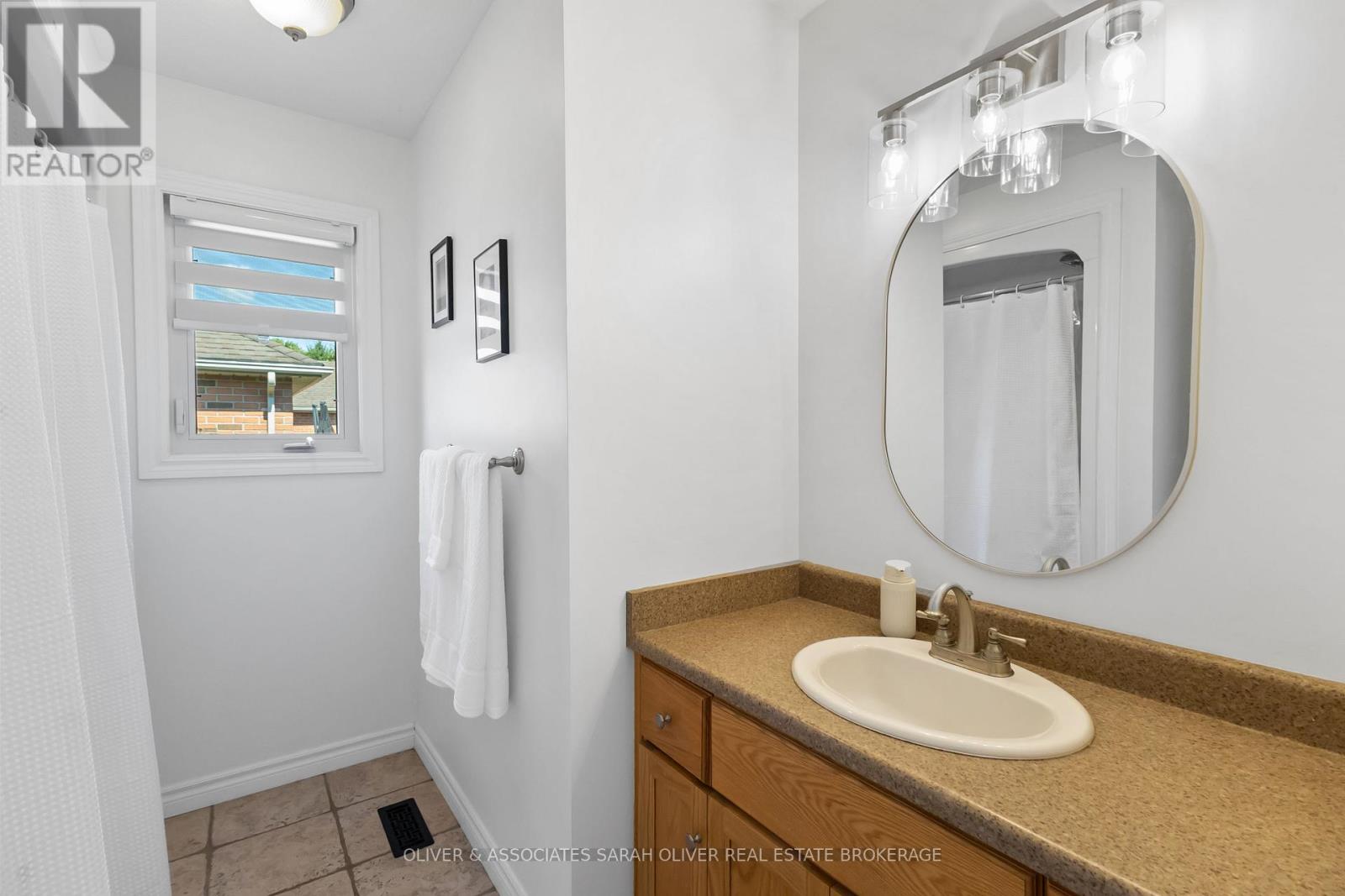 18 Highland Street, Middlesex Centre, Ontario  N0L 1E0 - Photo 23 - X12380748