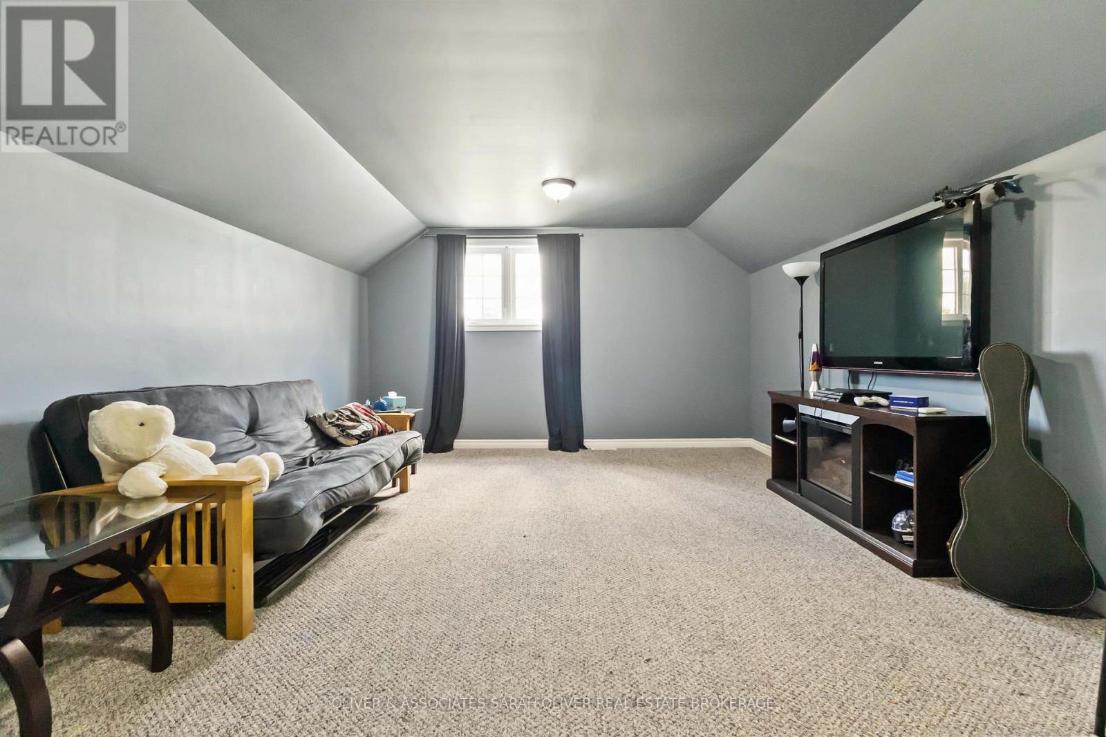 18 Highland Street, Middlesex Centre, Ontario  N0L 1E0 - Photo 24 - X12380748