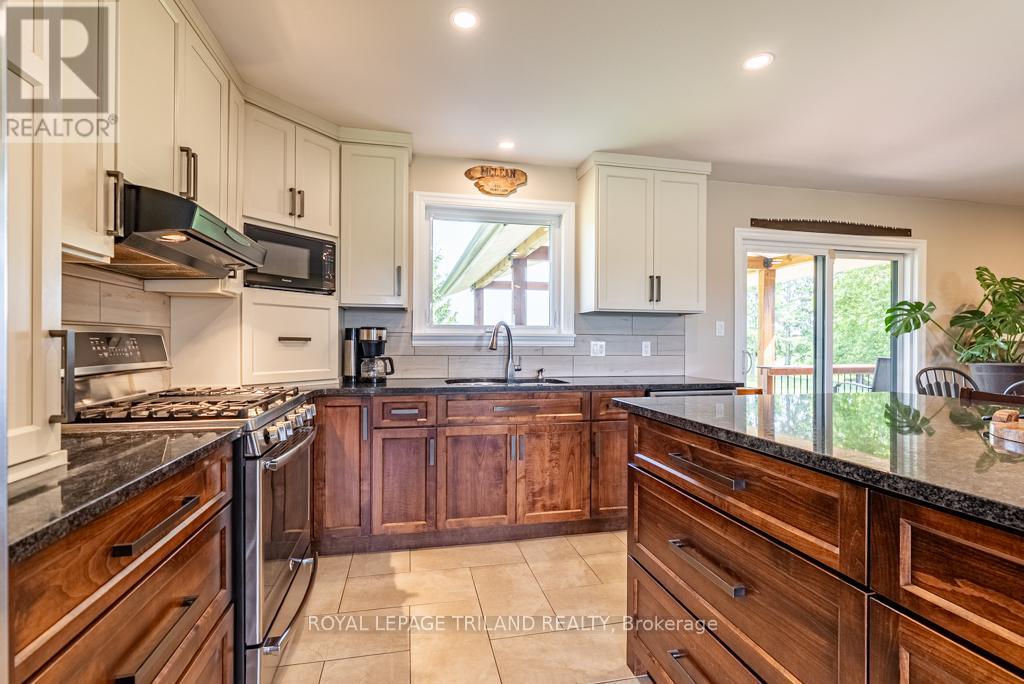 42420 Ron Mcneil Line, Central Elgin, Ontario  N5P 3T1 - Photo 13 - X12380777