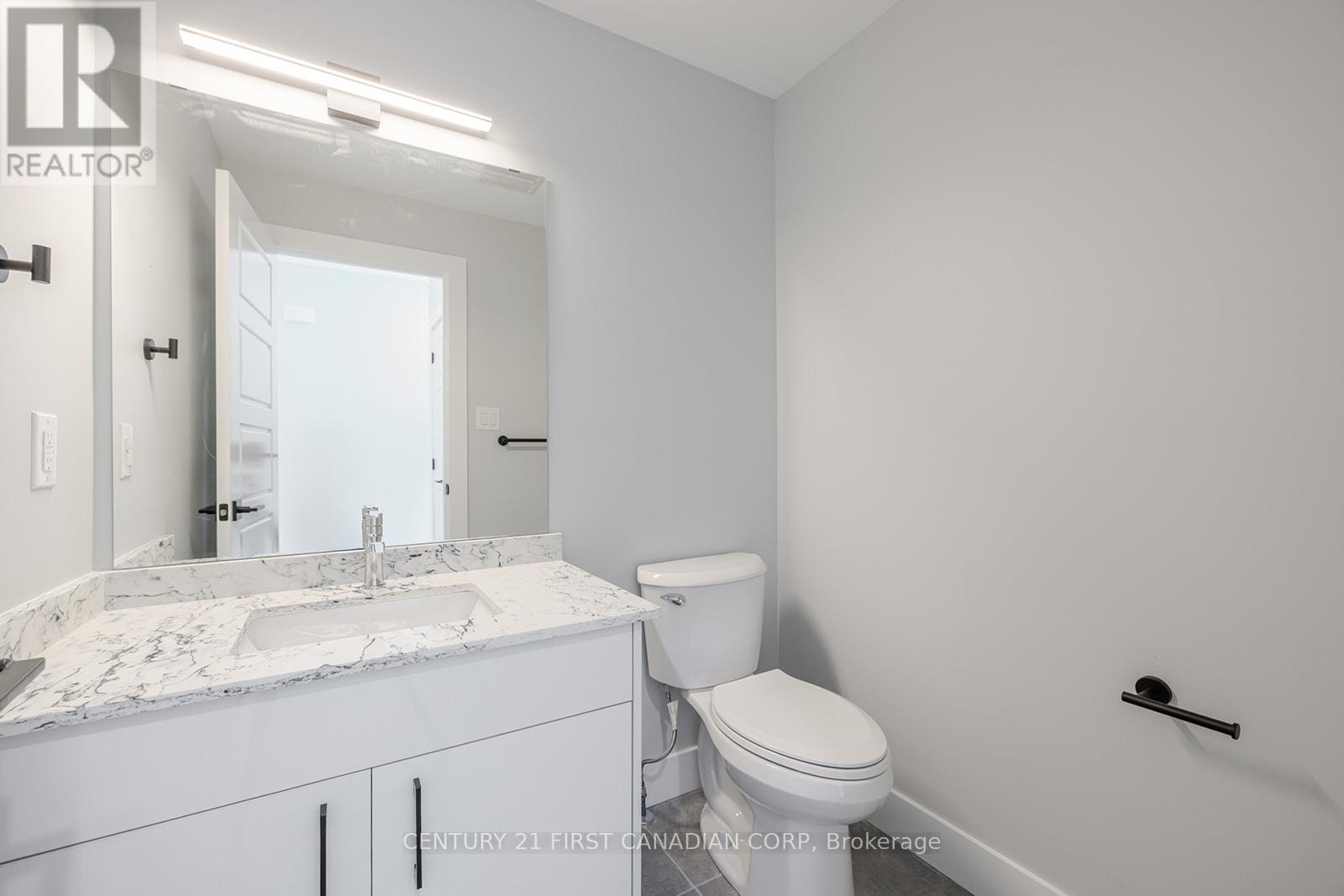 109 Ross Street, St. Thomas, Ontario  N5R 3X8 - Photo 10 - X12380813