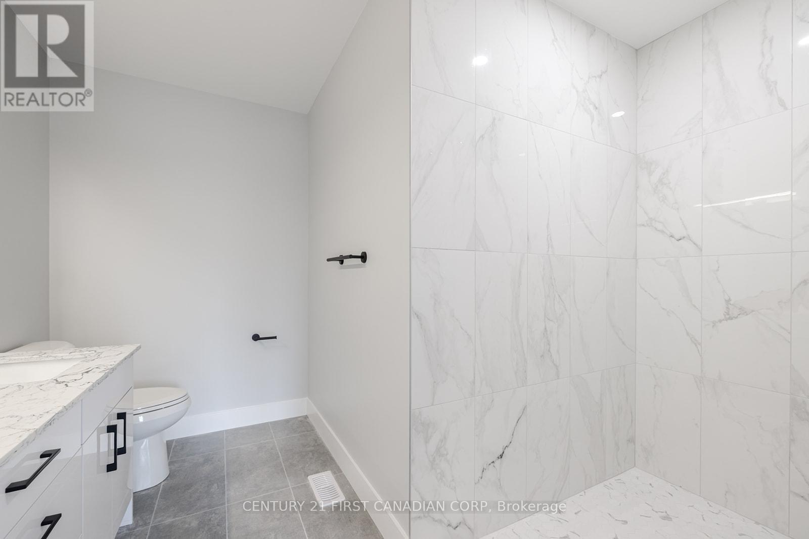 109 Ross Street, St. Thomas, Ontario  N5R 3X8 - Photo 14 - X12380813