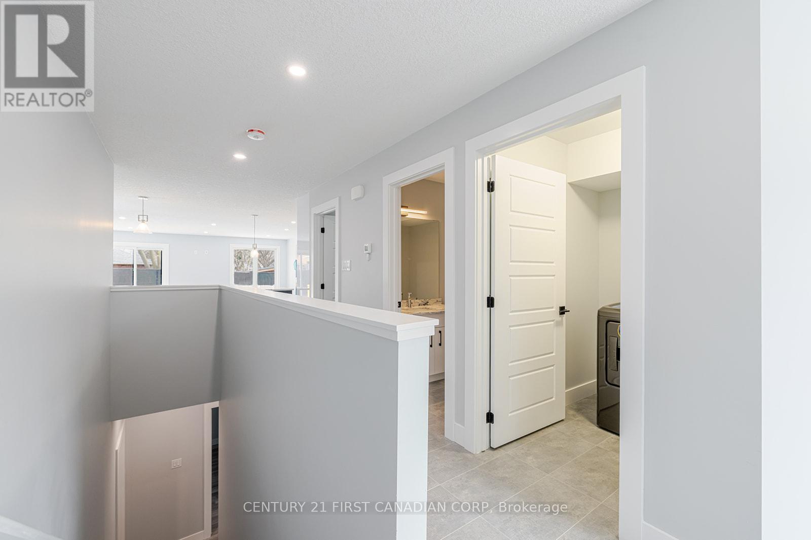 109 Ross Street, St. Thomas, Ontario  N5R 3X8 - Photo 15 - X12380813