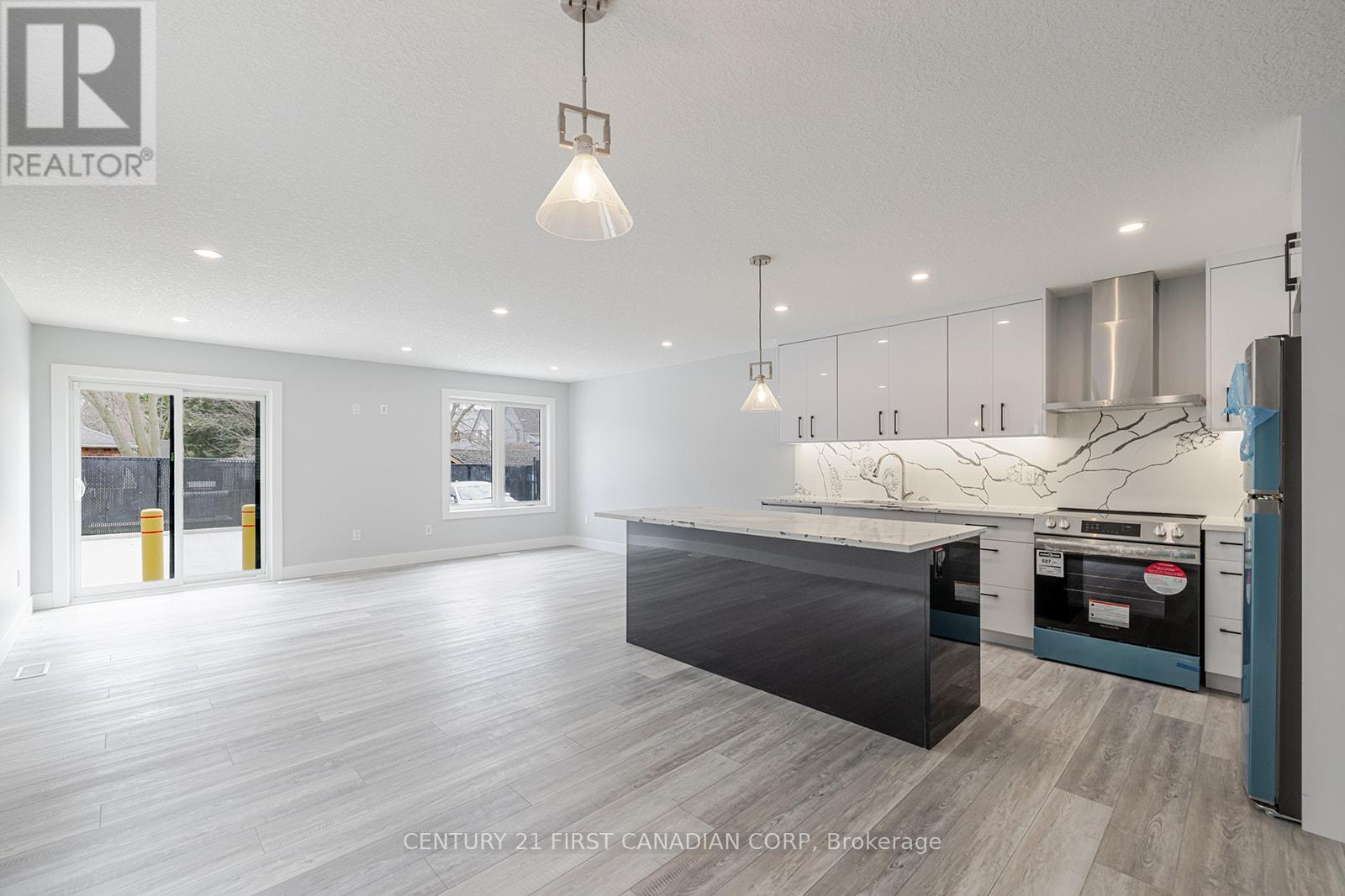 109 Ross Street, St. Thomas, Ontario  N5R 3X8 - Photo 18 - X12380813