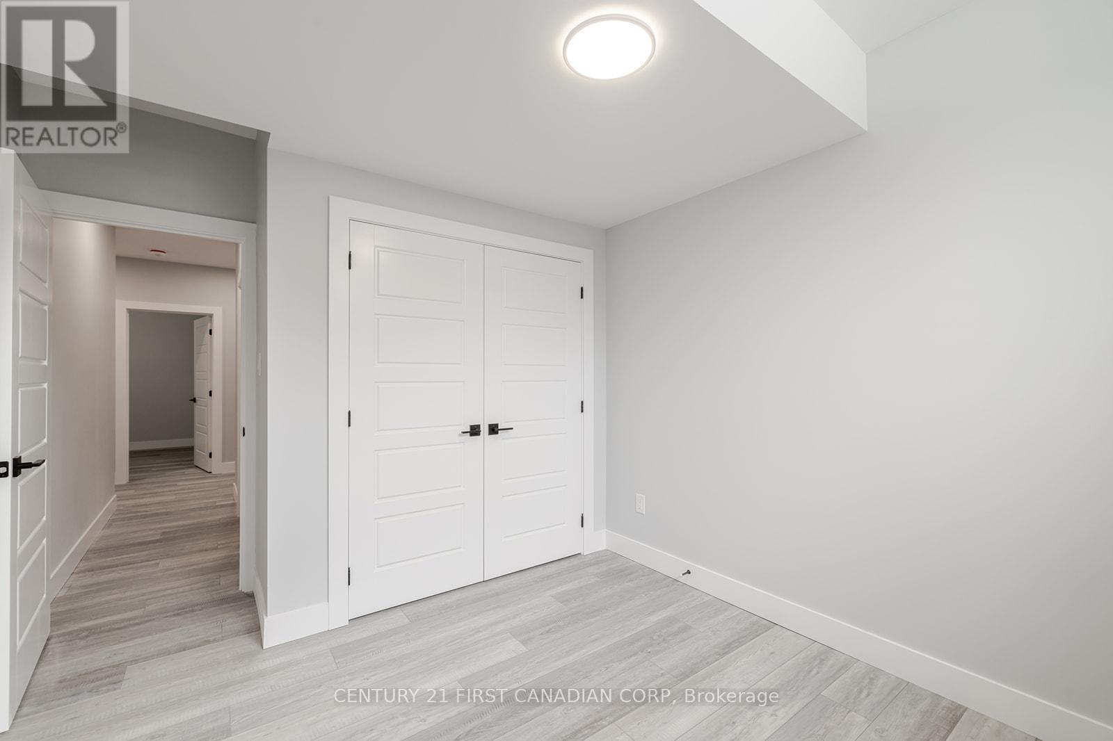 109 Ross Street, St. Thomas, Ontario  N5R 3X8 - Photo 22 - X12380813