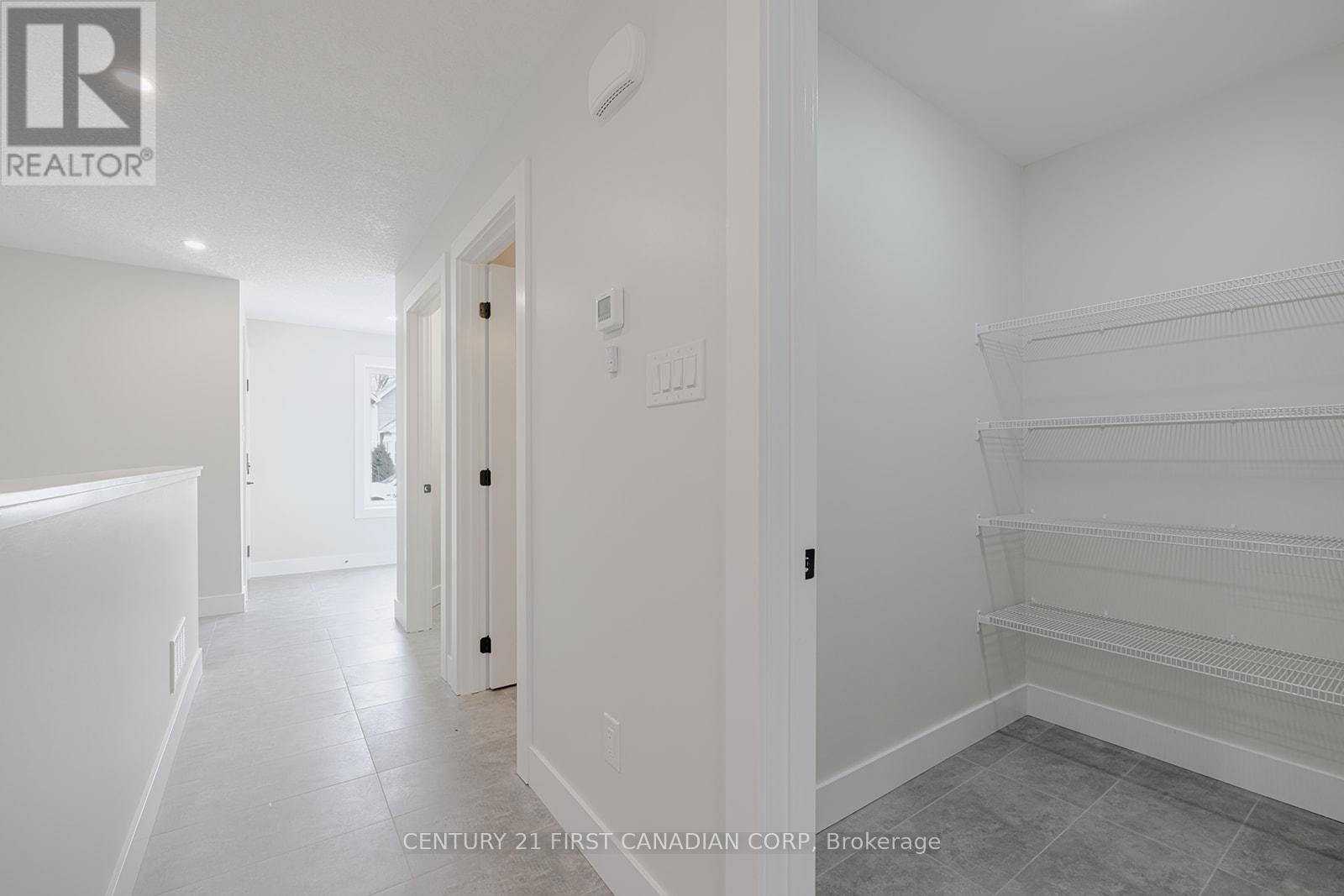 109 Ross Street, St. Thomas, Ontario  N5R 3X8 - Photo 27 - X12380813