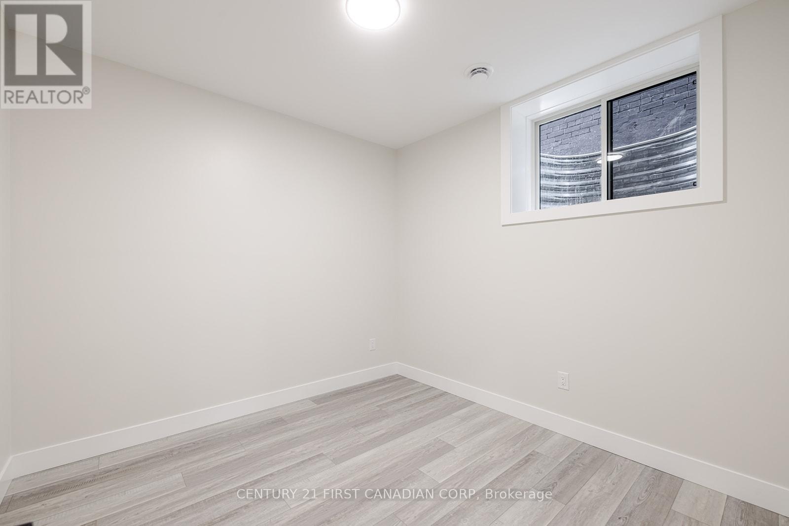 109 Ross Street, St. Thomas, Ontario  N5R 3X8 - Photo 30 - X12380813