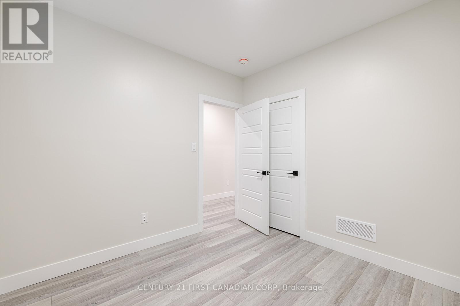 109 Ross Street, St. Thomas, Ontario  N5R 3X8 - Photo 31 - X12380813