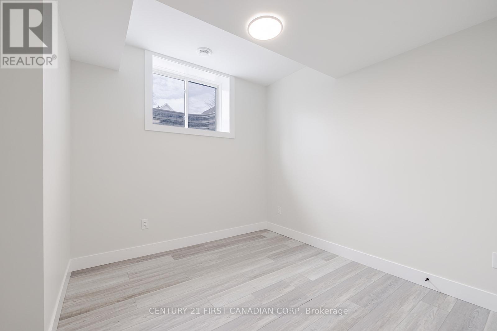 109 Ross Street, St. Thomas, Ontario  N5R 3X8 - Photo 35 - X12380813