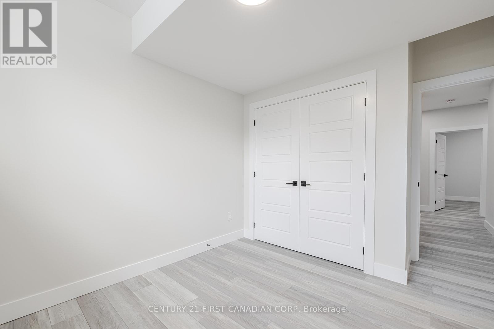 109 Ross Street, St. Thomas, Ontario  N5R 3X8 - Photo 36 - X12380813