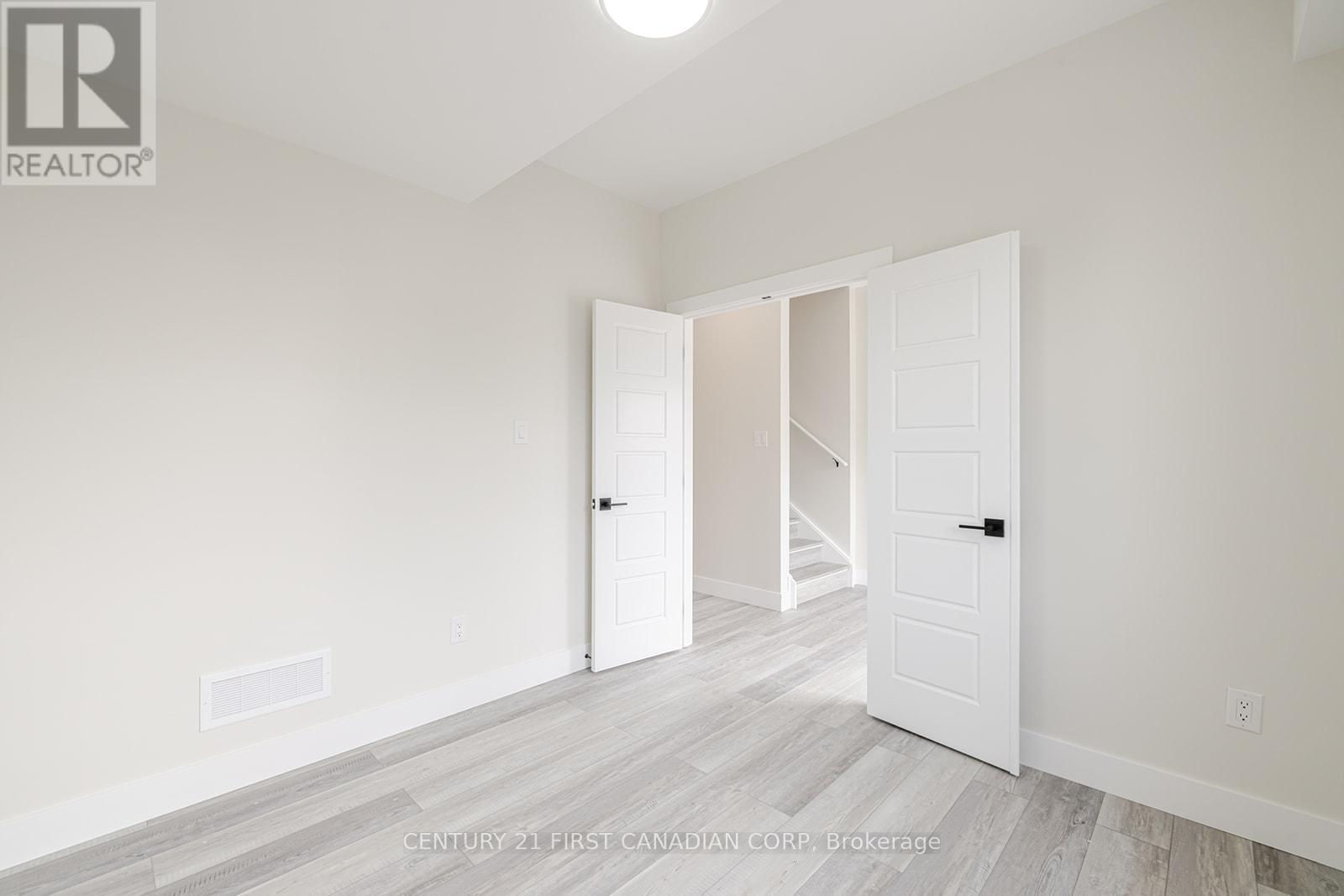 109 Ross Street, St. Thomas, Ontario  N5R 3X8 - Photo 41 - X12380813