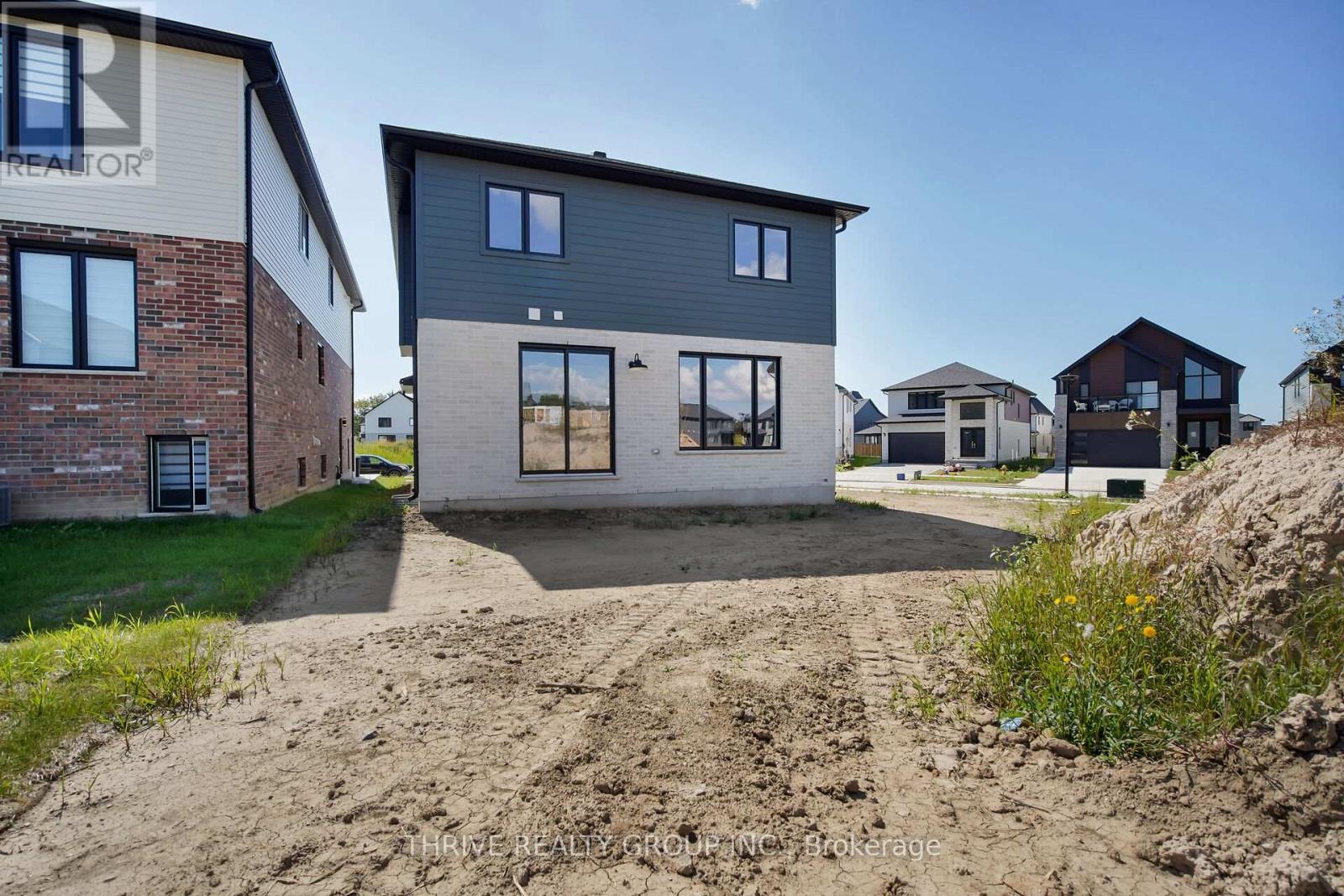 3843 Petalpath Way, London South, Ontario  N6P 1H5 - Photo 38 - X12380931