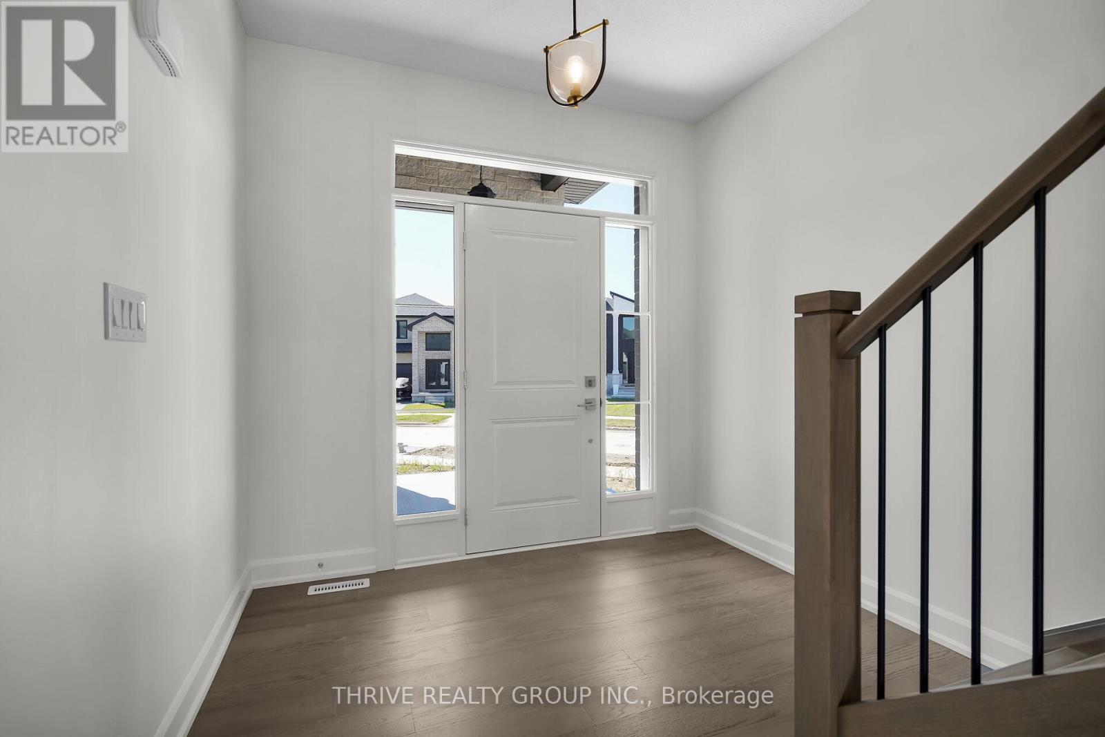 3843 Petalpath Way, London South, Ontario  N6P 1H5 - Photo 4 - X12380931