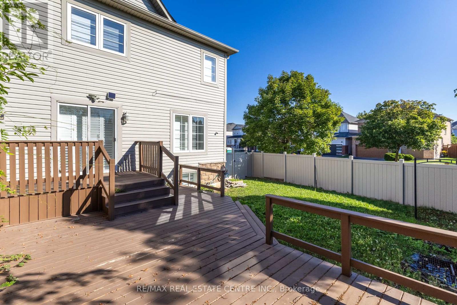 2 Bramoak Crescent, Brampton, Ontario  L7A 1T7 - Photo 46 - W12377399